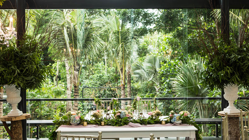 Royal Beach Wedding